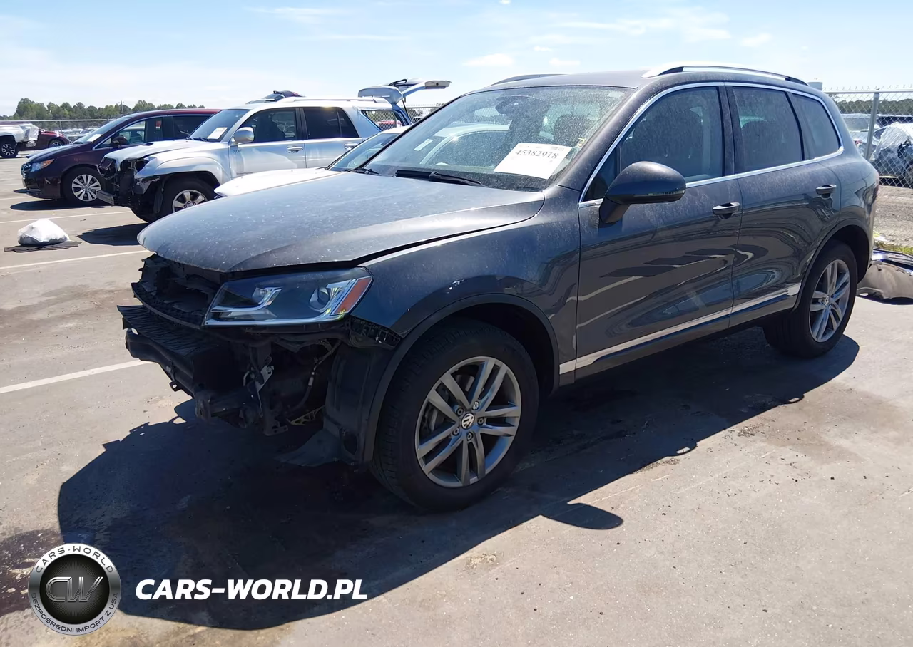2015 Volkswagen Touareg V6 Lux VIN:WVGEF9BP4FD005105 - 2