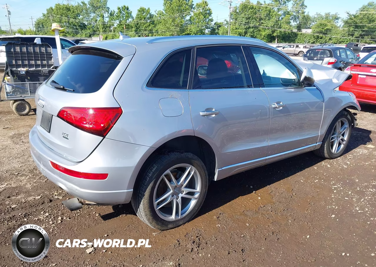 2017 Audi Q5 2.0T Premium VIN:WA1C2AFP3HA092951 - 4