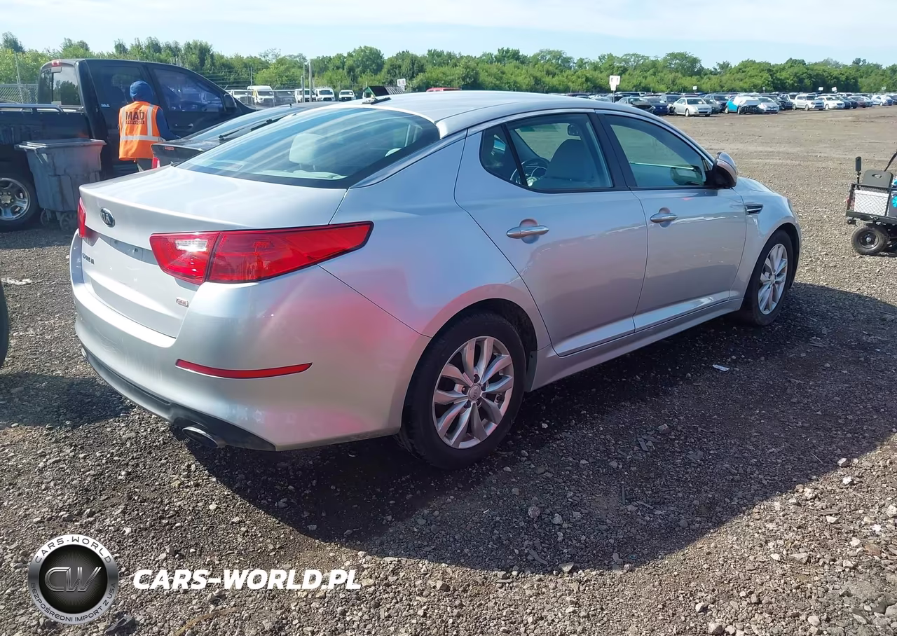 2014 Kia Optima Lx VIN:5XXGM4A7XEG326593 - 4