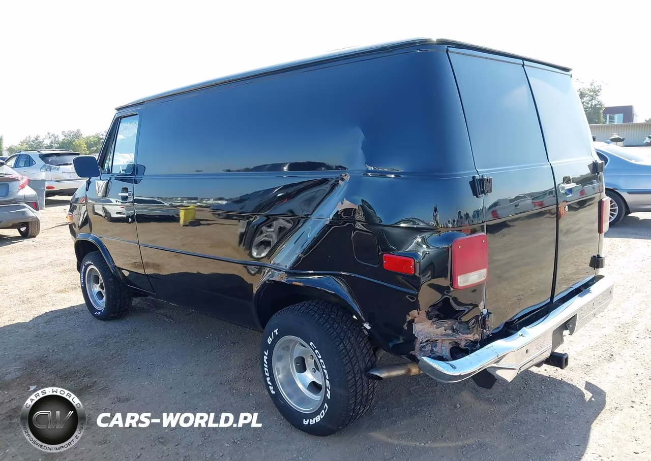 1986 Chevrolet Van G10 VIN:1GCCG15F2G7147370 - 3