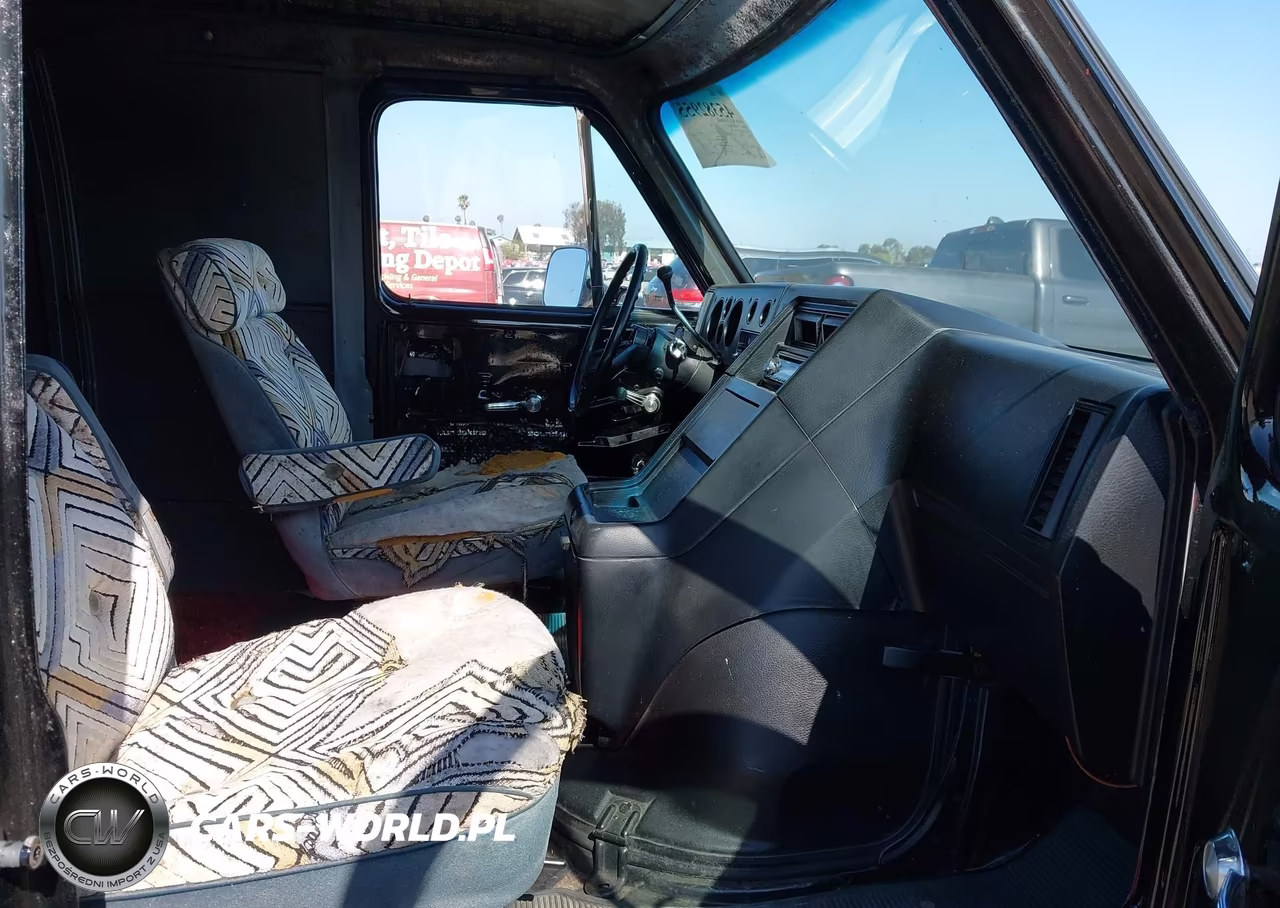 1986 Chevrolet Van G10 VIN:1GCCG15F2G7147370 - 8
