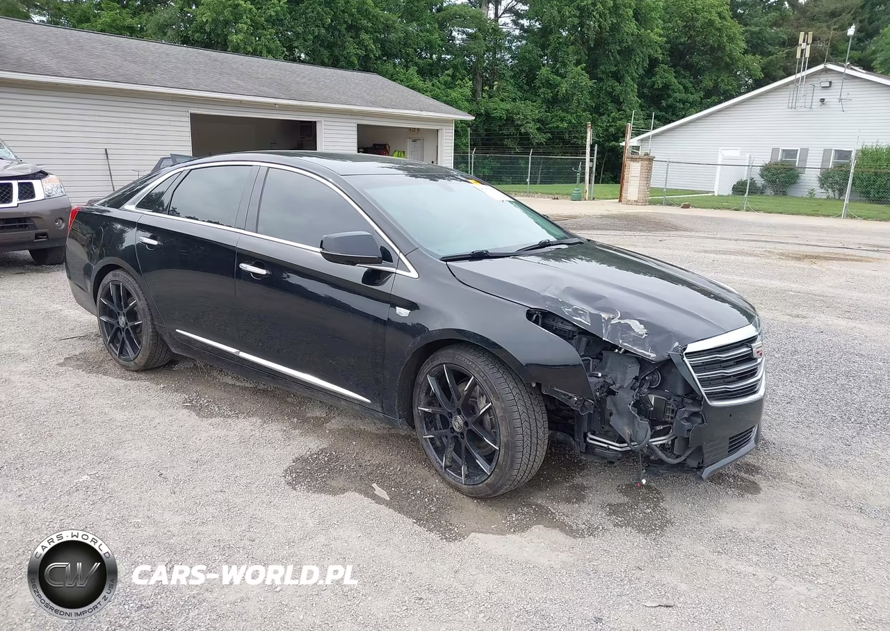 2018 Cadillac Xts Luxury – zdjęcie 1 z 17