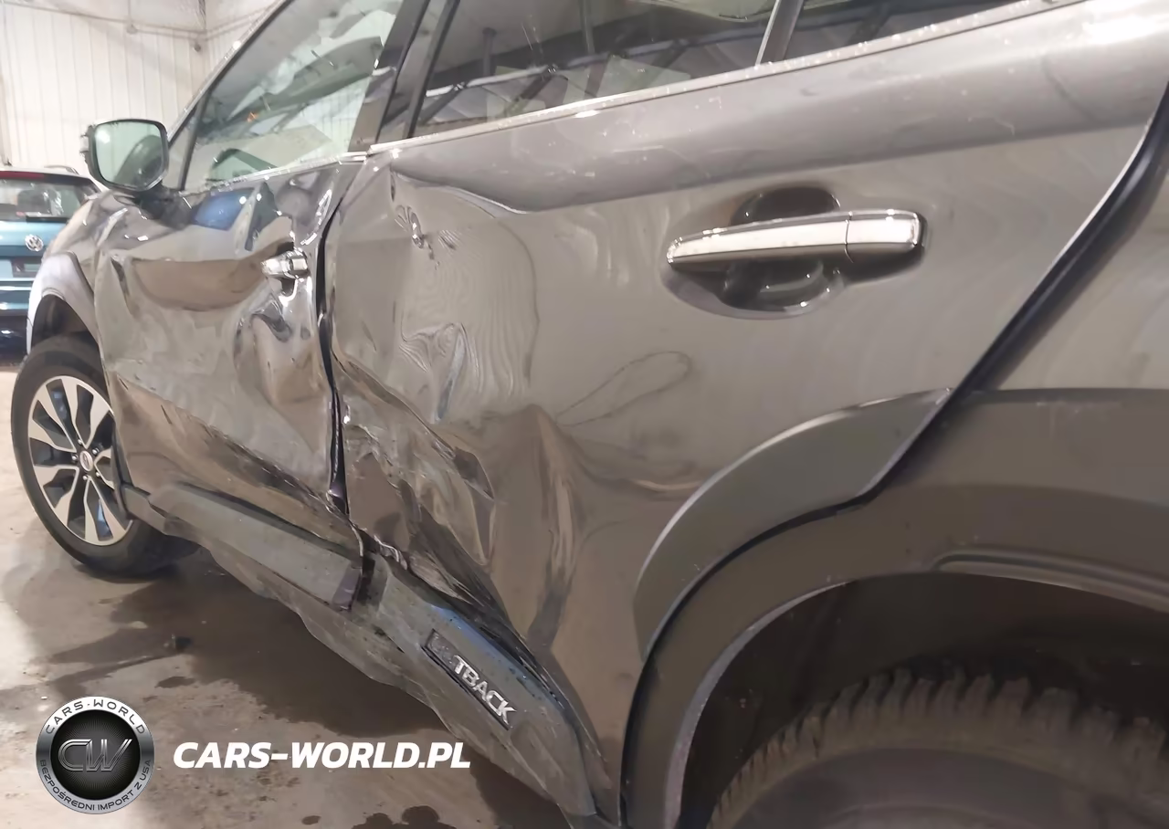 2025 Subaru Outback Touring VIN:4S4BTAPC0S3149348 - 17