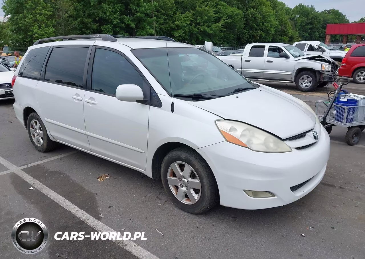 2008 Toyota Sienna Xle – zdjęcie 1 z 11
