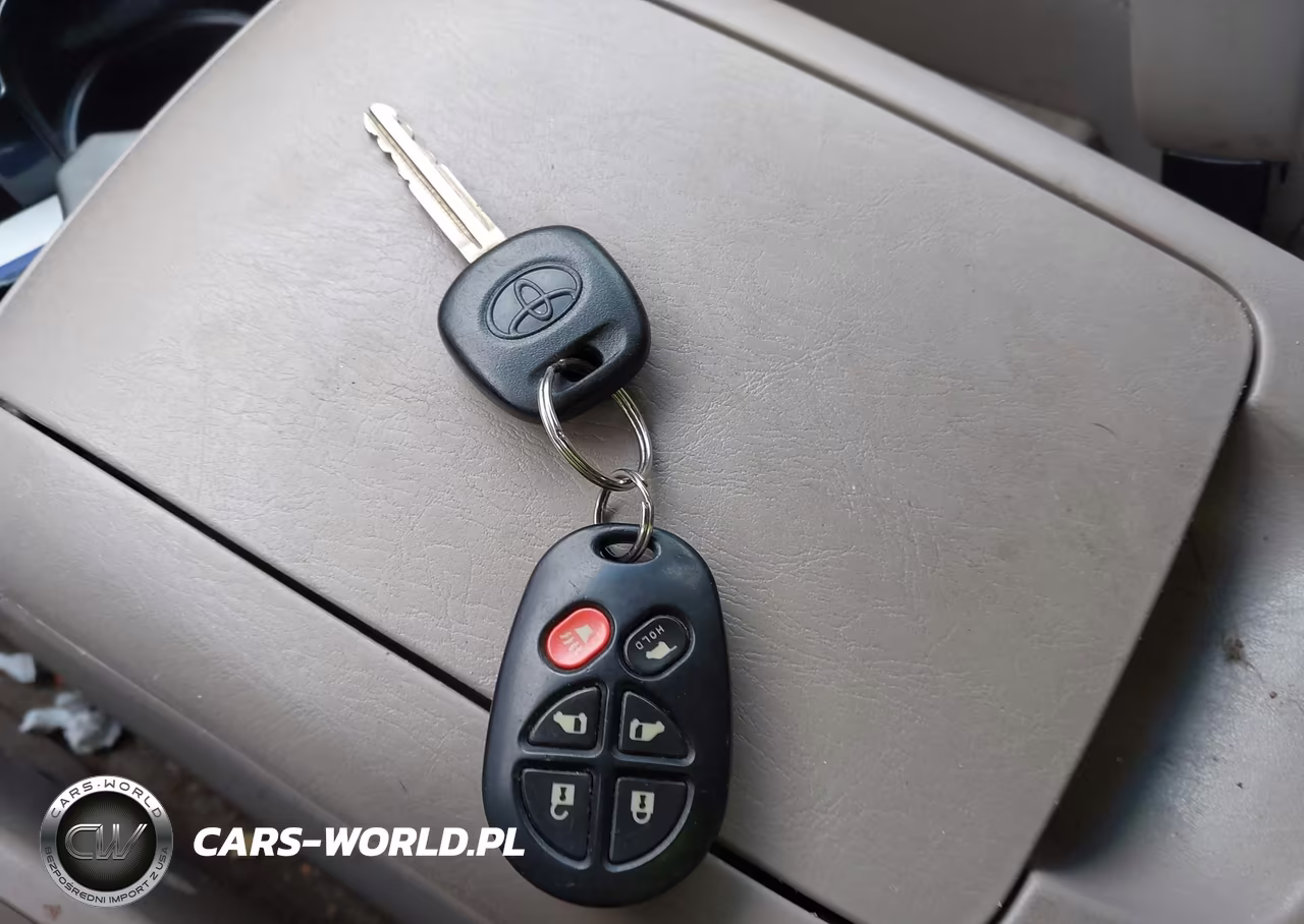 2008 Toyota Sienna Xle VIN:5TDZK22C08S220445 - 11
