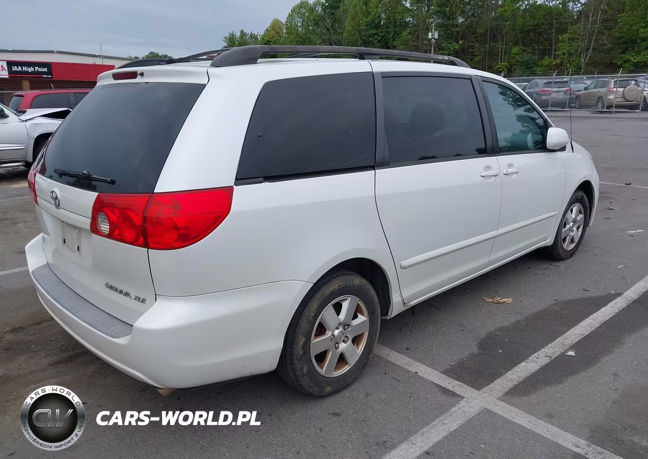 2008 Toyota Sienna Xle VIN:5TDZK22C08S220445 - 4