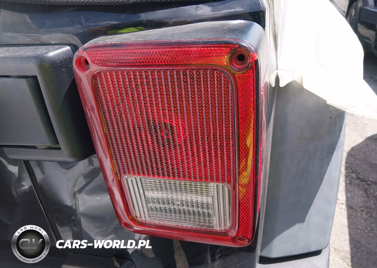 2012 Jeep Wrangler Unlimited Sport VIN:1C4BJWDG3CL164068 - 18