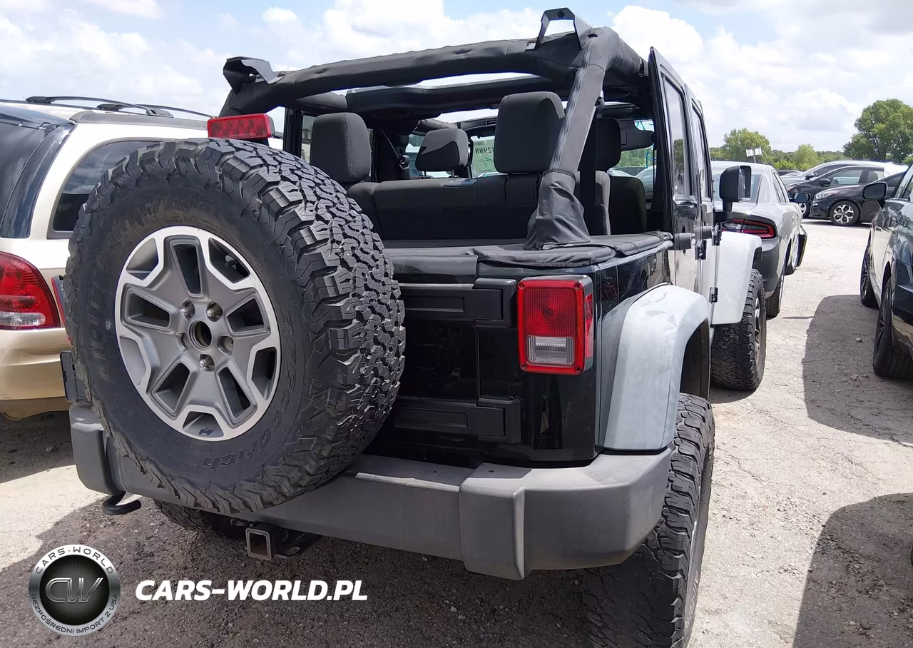 2012 Jeep Wrangler Unlimited Sport VIN:1C4BJWDG3CL164068 - 4