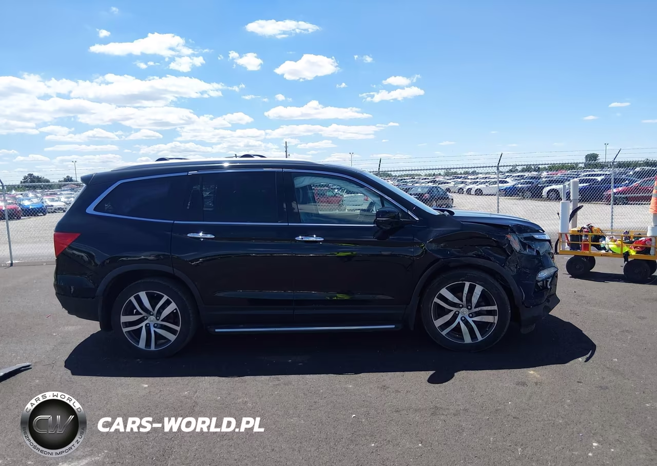 2017 Honda Pilot Touring VIN:5FNYF6H9XHB017666 - 13