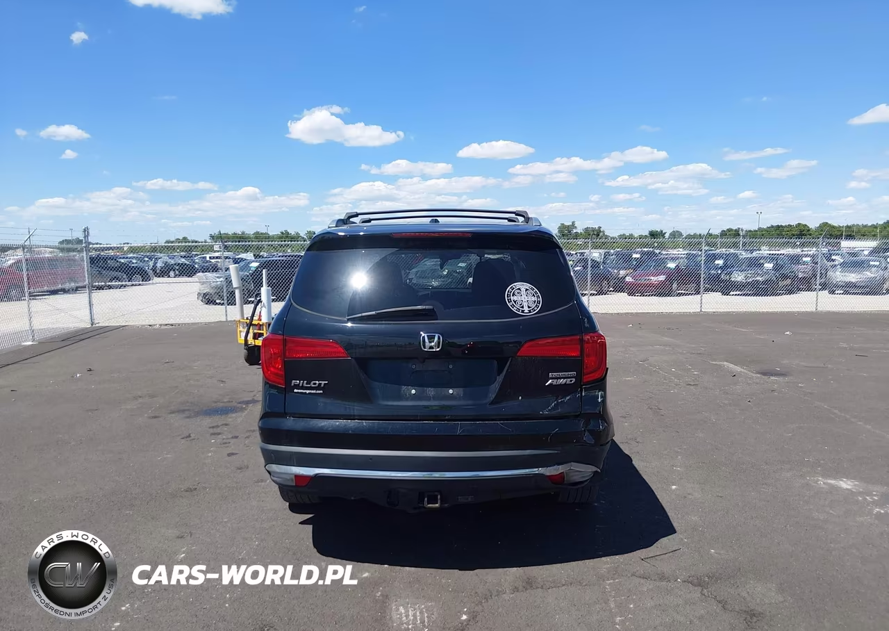 2017 Honda Pilot Touring VIN:5FNYF6H9XHB017666 - 16