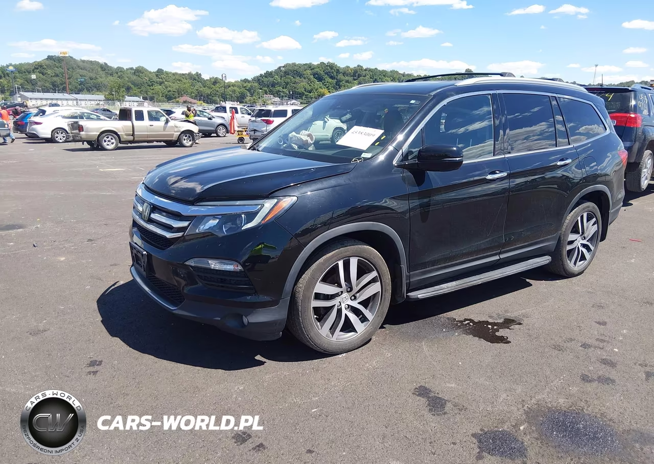 2017 Honda Pilot Touring VIN:5FNYF6H9XHB017666 - 2