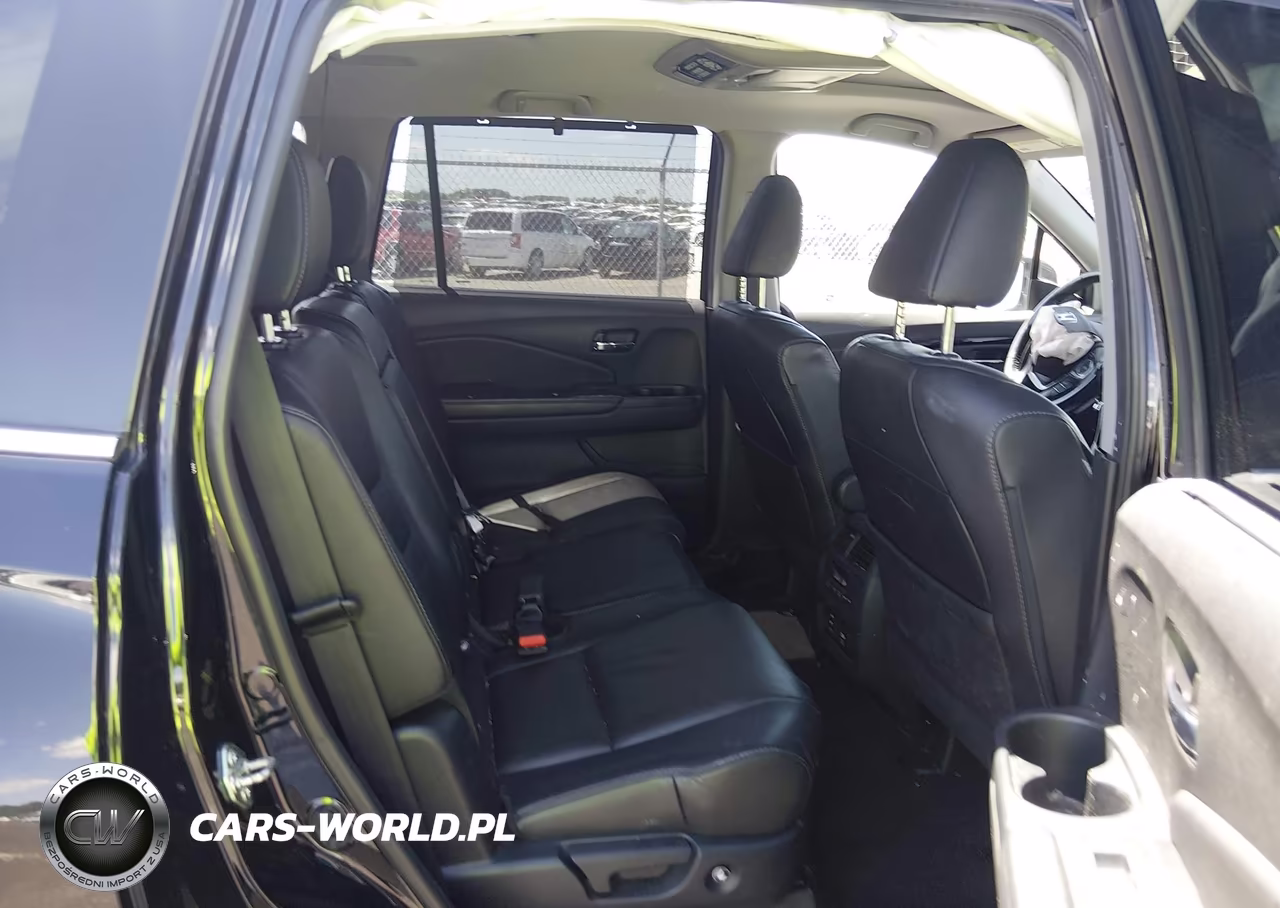 2017 Honda Pilot Touring VIN:5FNYF6H9XHB017666 - 8