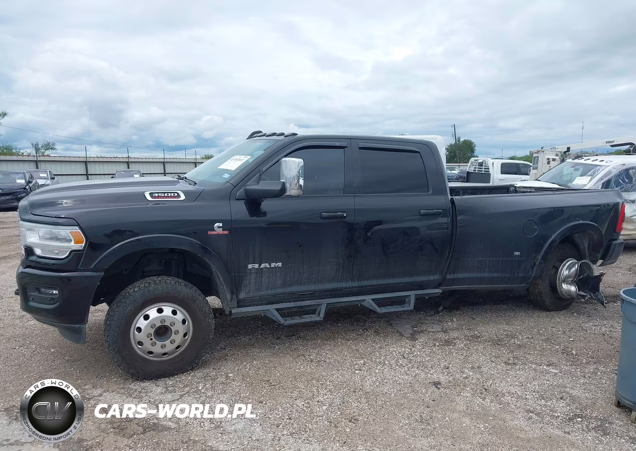 2021 Ram 3500 Laramie 4X4 8' Box VIN:3C63RRJL2MG687927 - 14