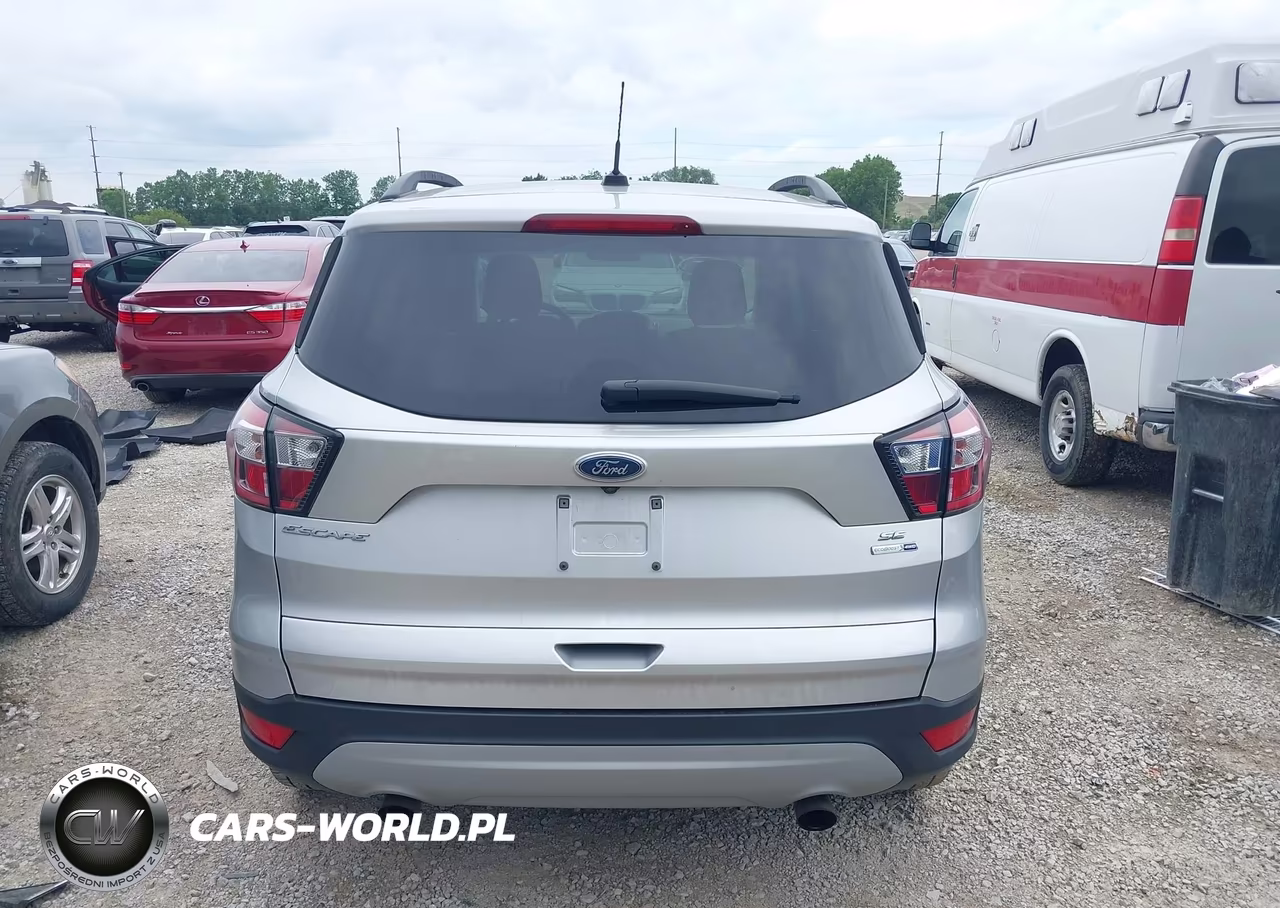 2018 Ford Escape Se VIN:1FMCU9GD9JUA83075 - 16