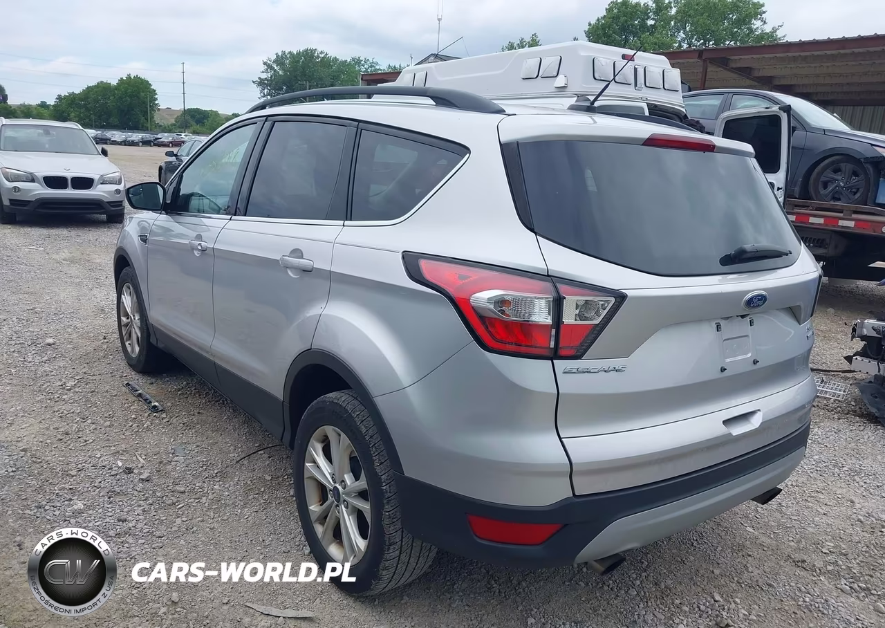 2018 Ford Escape Se VIN:1FMCU9GD9JUA83075 - 3