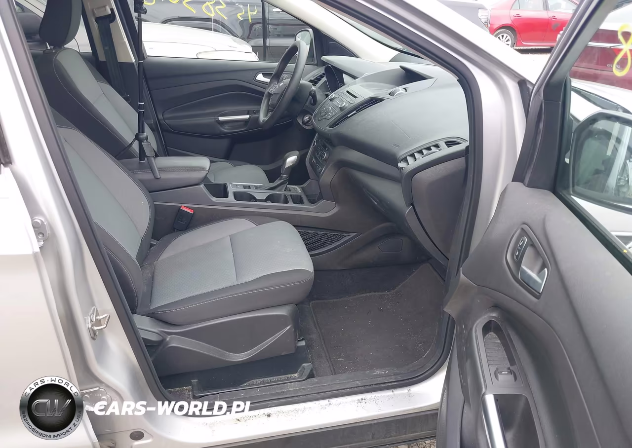 2018 Ford Escape Se VIN:1FMCU9GD9JUA83075 - 5