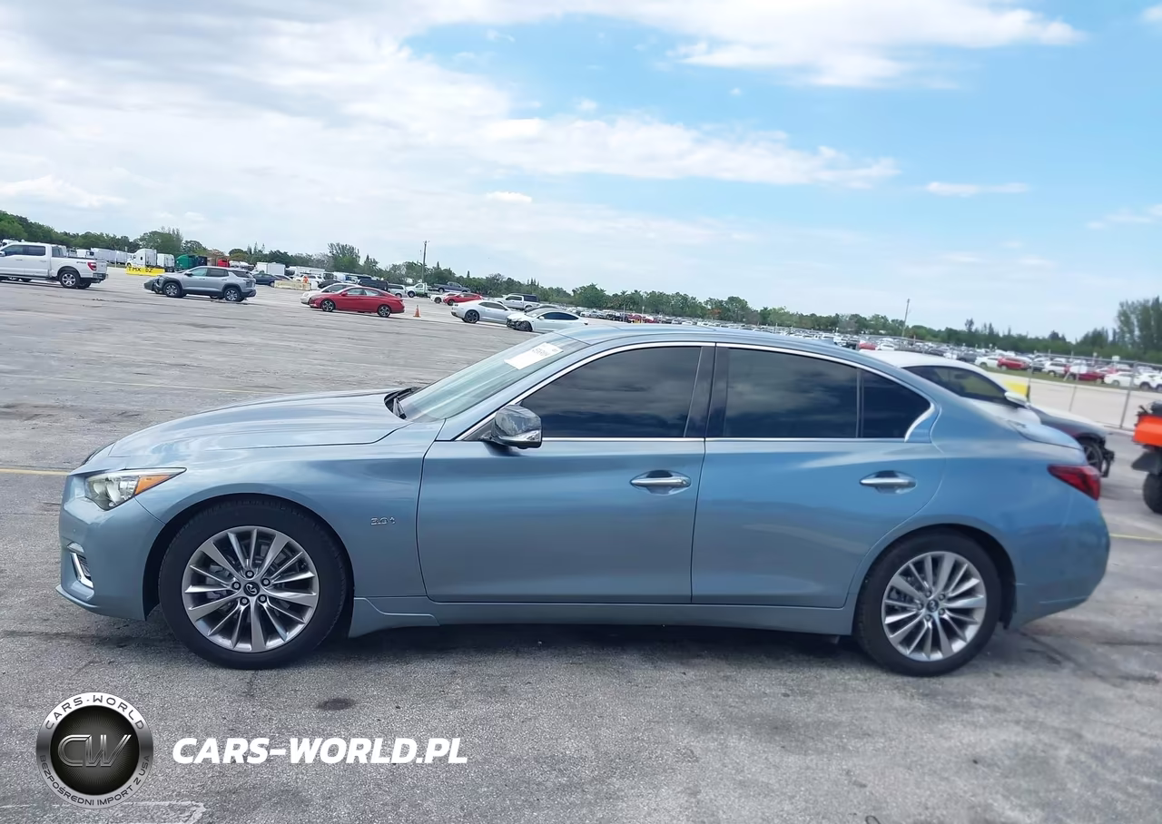 2018 Infiniti Q50 Luxe VIN:JN1EV7AR3JM443690 - 14