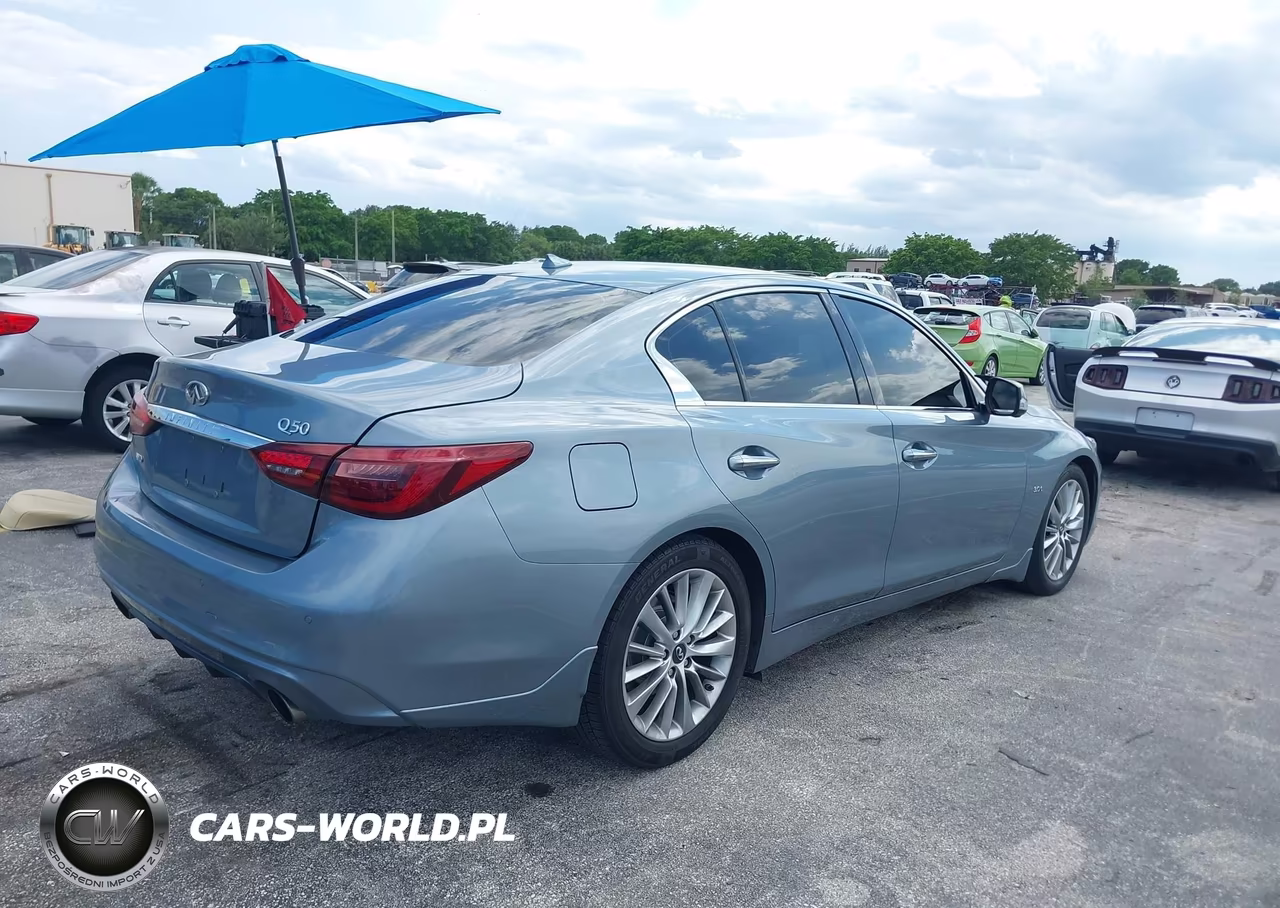 2018 Infiniti Q50 Luxe VIN:JN1EV7AR3JM443690 - 4