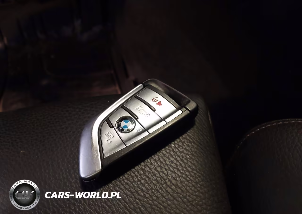2018 BMW 540I xDrive VIN:WBAJE7C57JWC54924 - 11