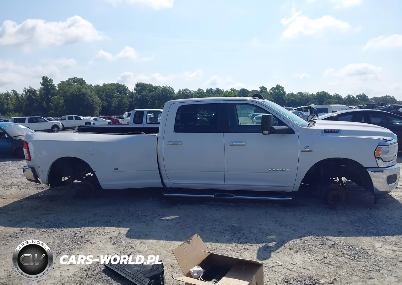2019 Ram 3500 Big Horn 4X4 8' Box VIN:3C63RRHL9KG667922 - 13