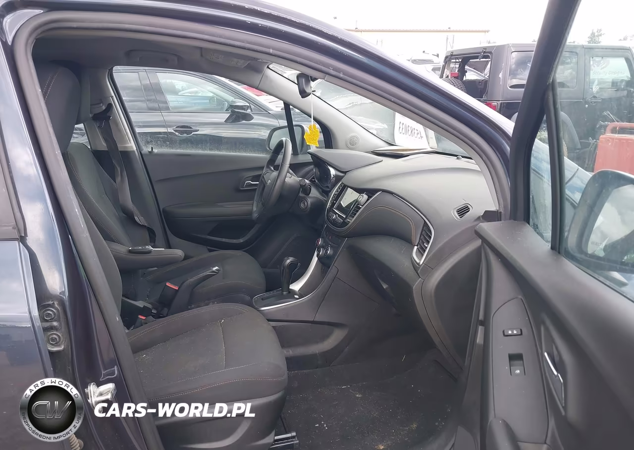 2019 Chevrolet Trax Ls VIN:3GNCJKSB3KL323234 - 5