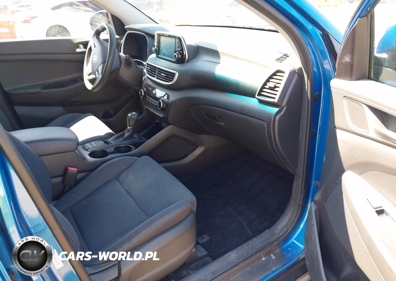 2019 Hyundai Tucson Value VIN:KM8J3CA42KU078222 - 5