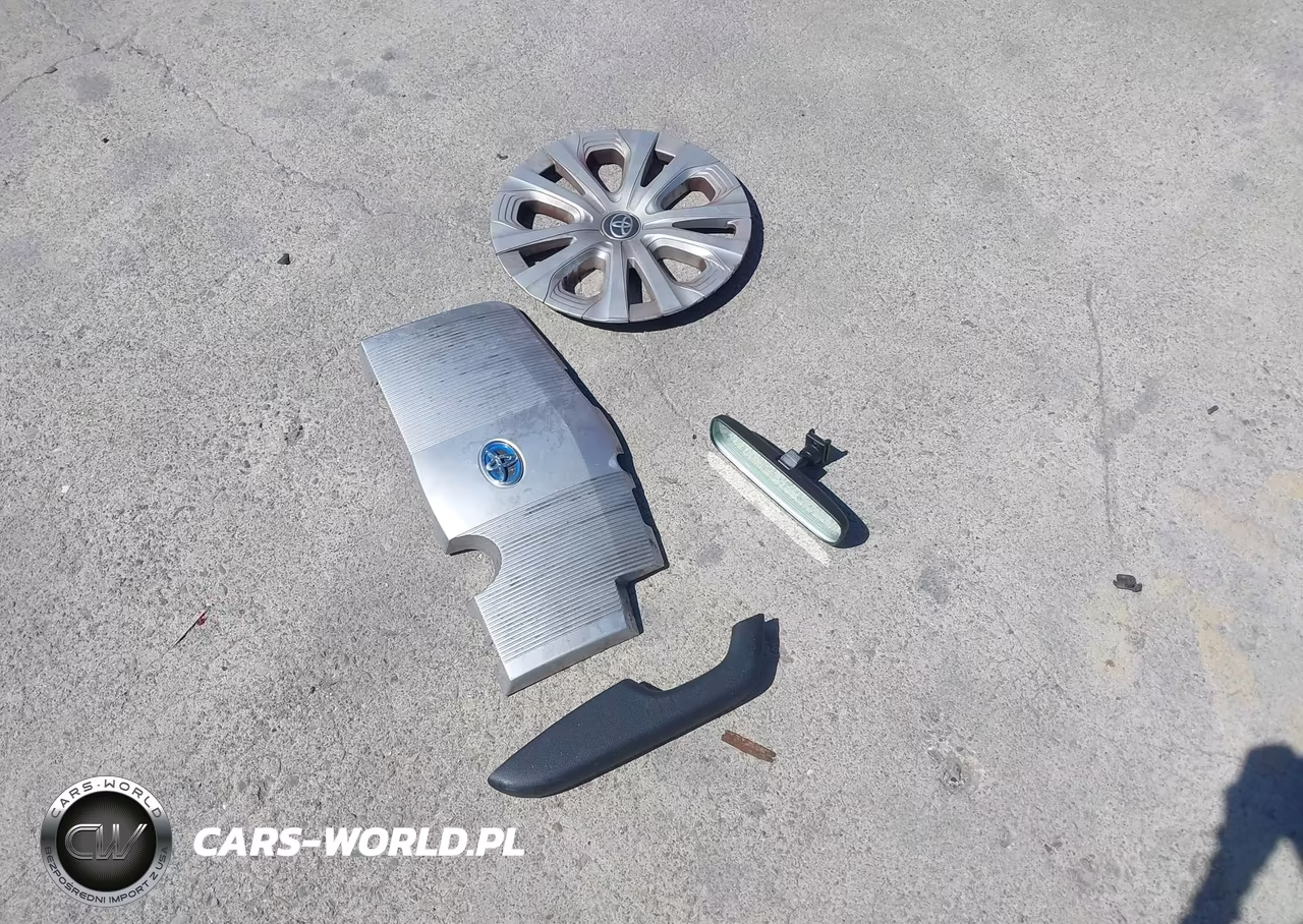 2022 Toyota Prius L VIN:JTDKAMFU9N3163579 - 12