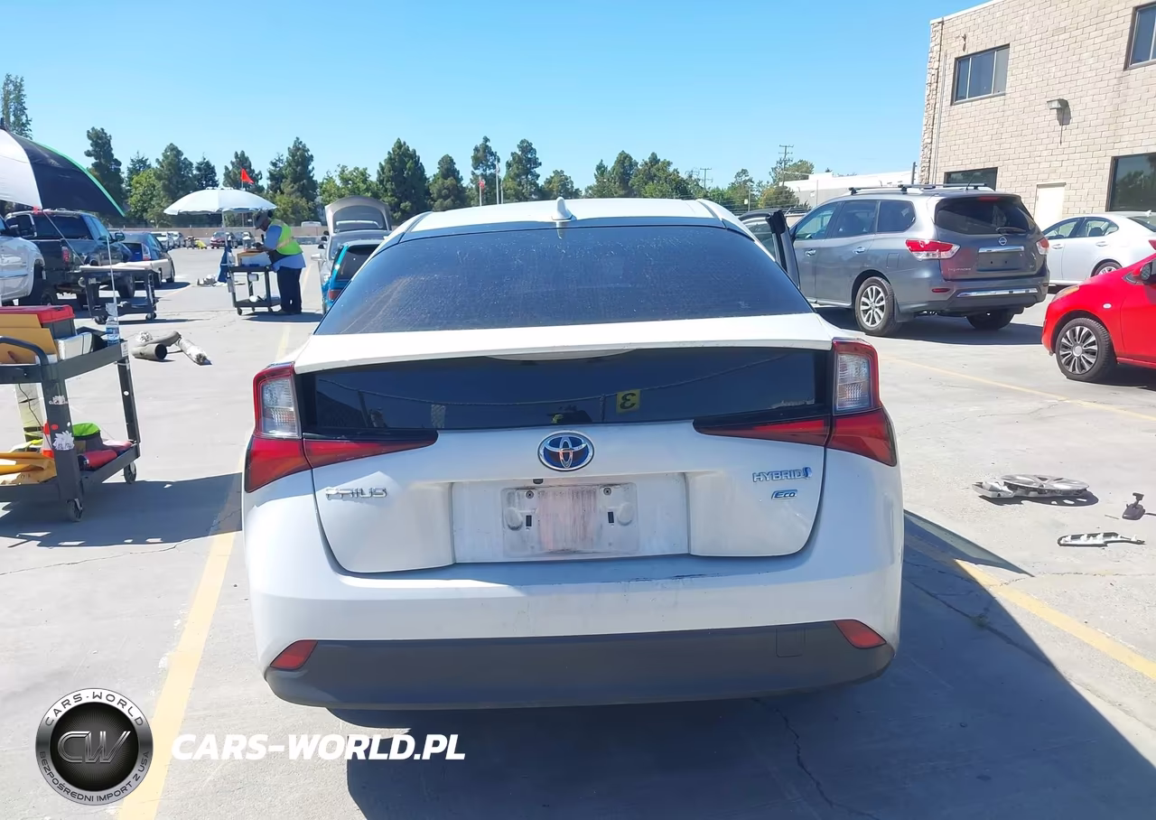 2022 Toyota Prius L VIN:JTDKAMFU9N3163579 - 17