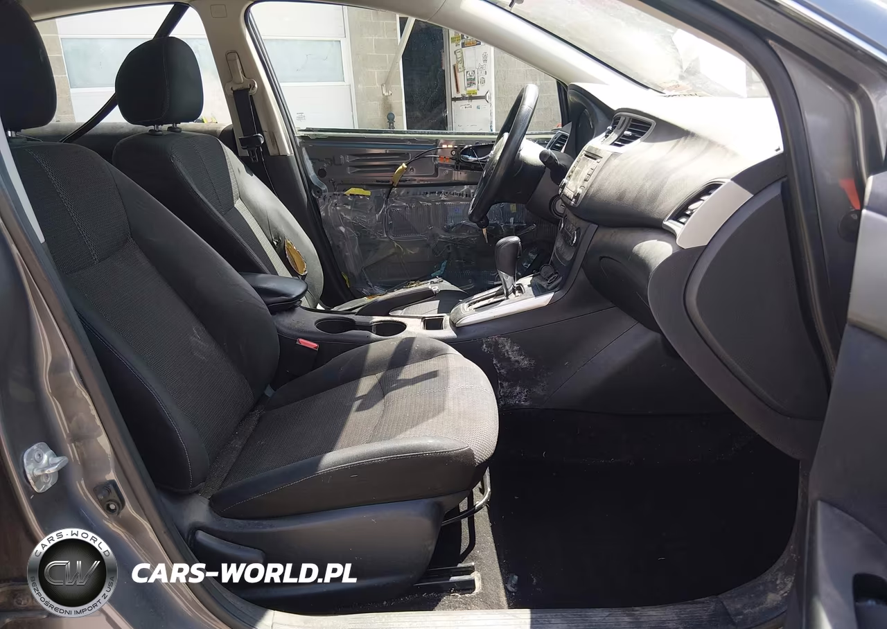 2018 Nissan Sentra S VIN:3N1AB7AP8JY318039 - 5