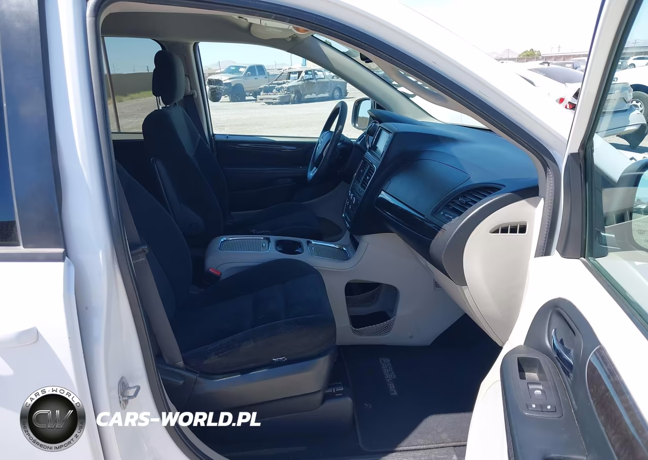 2016 Dodge Grand Caravan Sxt VIN:2C4RDGCG6GR374836 - 5