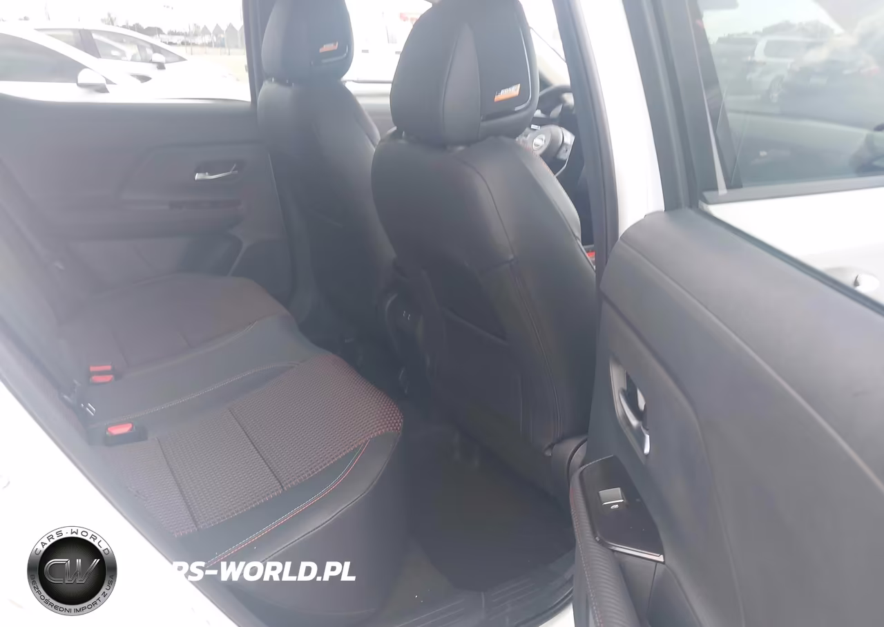2025 Nissan Kicks Sr Intelligent Awd VIN:3N8AP6DD8SL443135 - 8