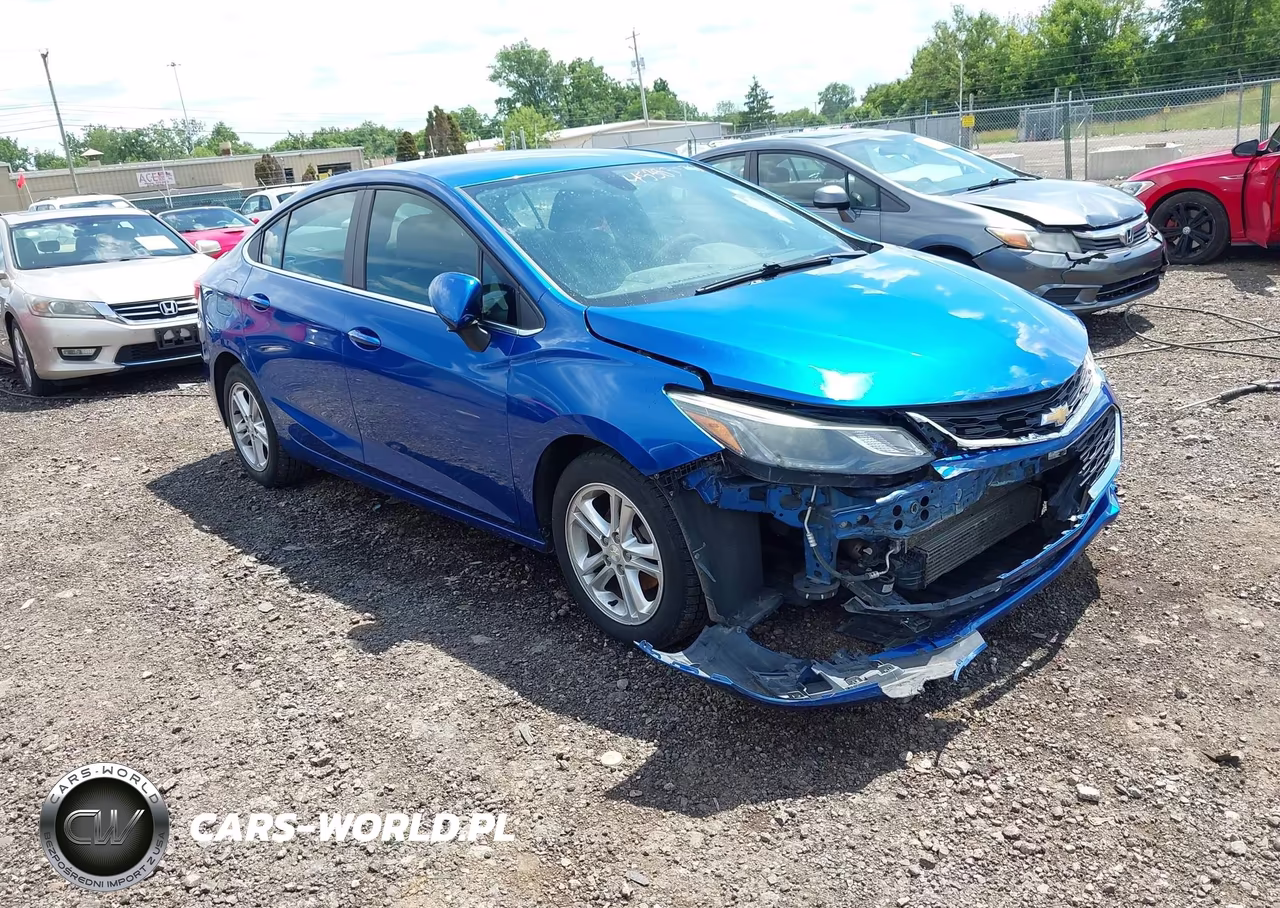 2018 Chevrolet Cruze Lt Auto – zdjęcie 1 z 16