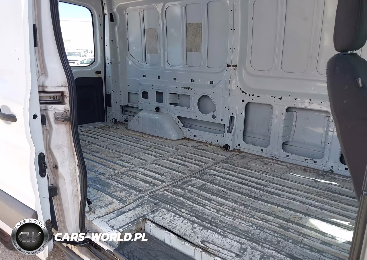 2018 Ford Transit-350 VIN:1FTBW2XM2JKB06502 - 8