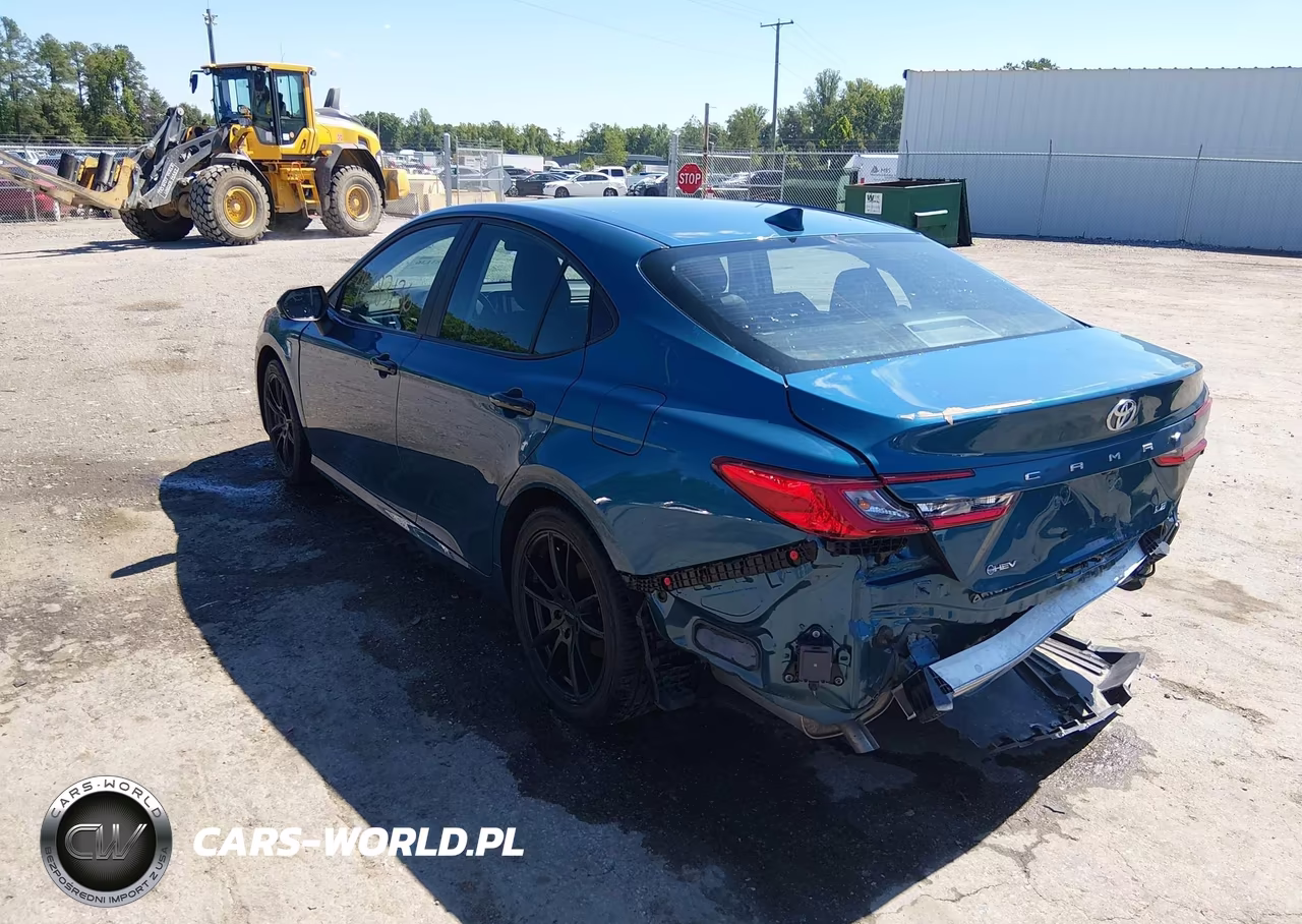 2025 Toyota Camry Le VIN:4T1DAACK3SU539124 - 3