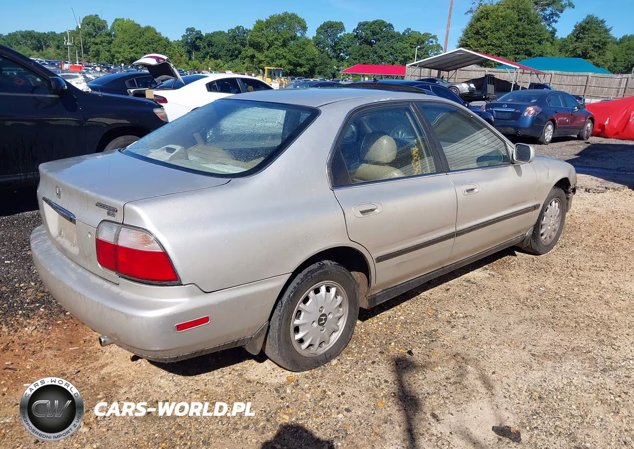 1997 Honda Accord Ex VIN:1HGCD5666VA216383 - 4