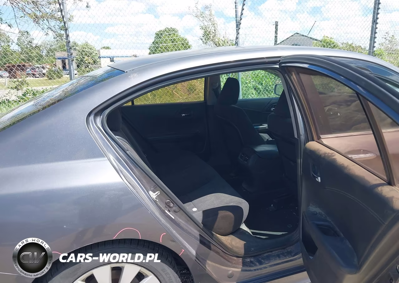 2013 Honda Accord Ex VIN:1HGCR2E75DA133407 - 8