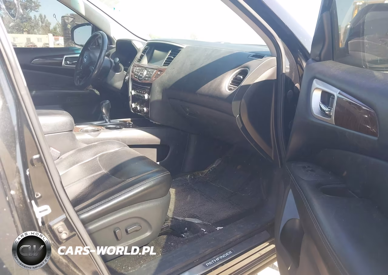2015 Nissan Pathfinder Platinum VIN:5N1AR2MN0FC630020 - 5