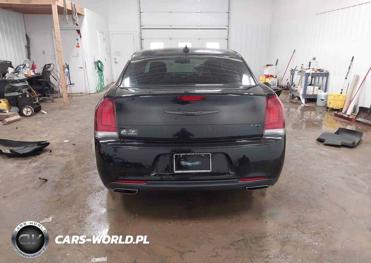 2020 Chrysler 300 Touring L Awd VIN:2C3CCARG0LH253415 - 17