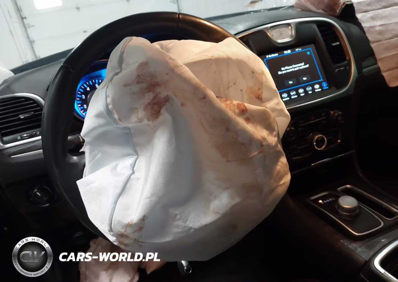 2020 Chrysler 300 Touring L Awd VIN:2C3CCARG0LH253415 - 19