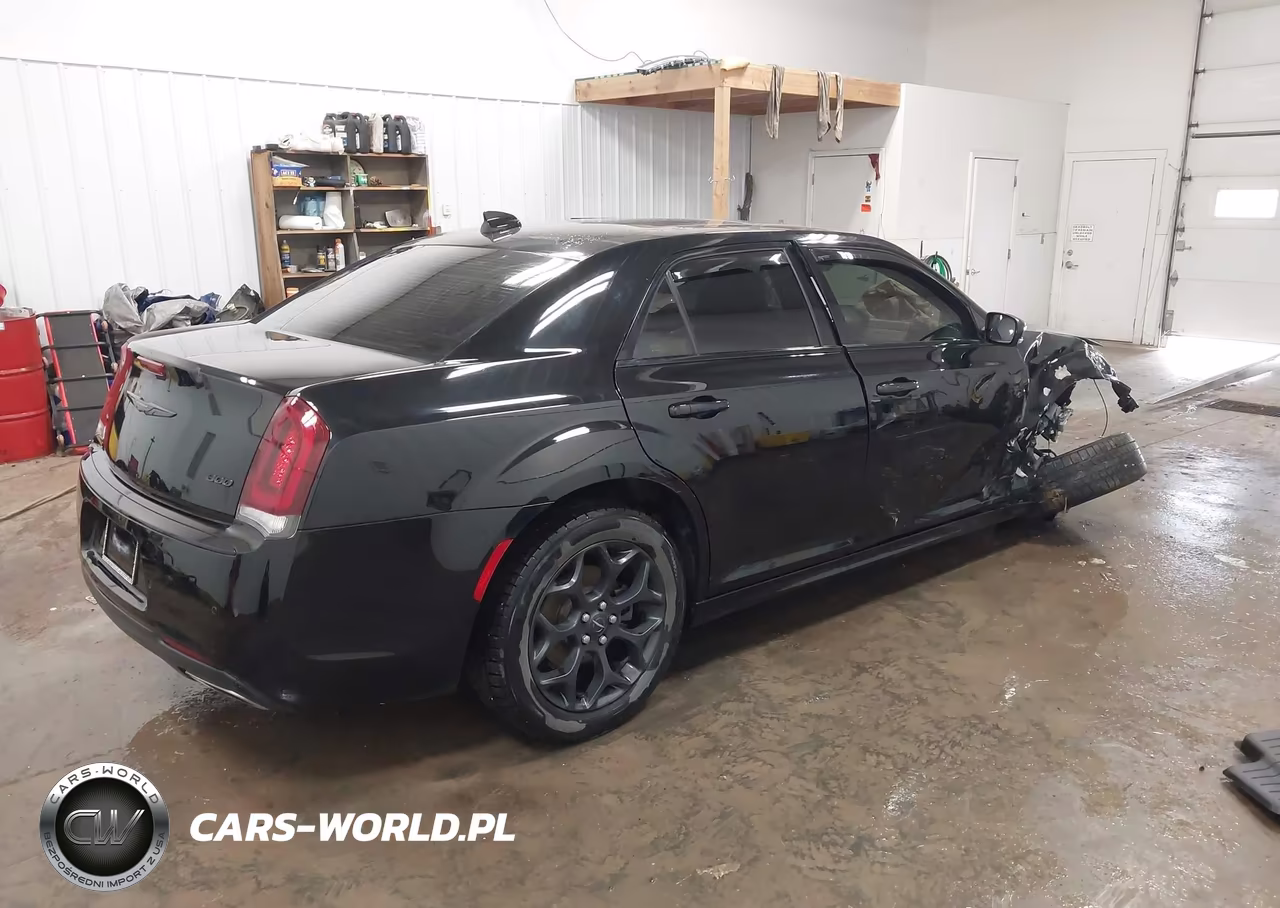 2020 Chrysler 300 Touring L Awd VIN:2C3CCARG0LH253415 - 4