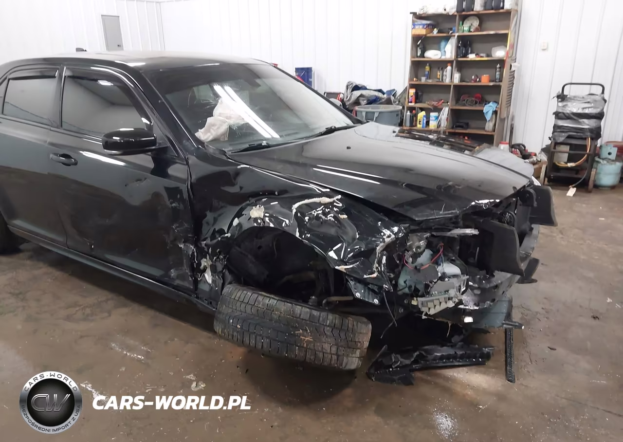 2020 Chrysler 300 Touring L Awd VIN:2C3CCARG0LH253415 - 6