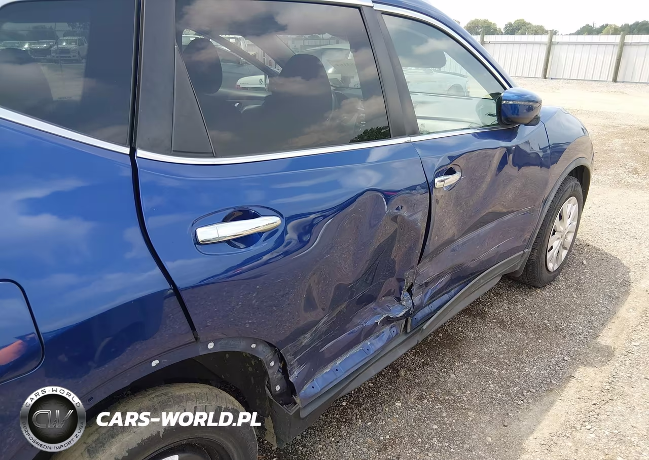 2017 Nissan Rogue S VIN:KNMAT2MT0HP595205 - 6