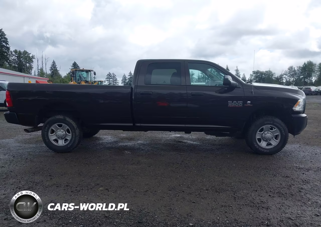 2017 Ram 3500 Tradesman 4X4 8' Box VIN:3C63R3GL3HG690247 - 14