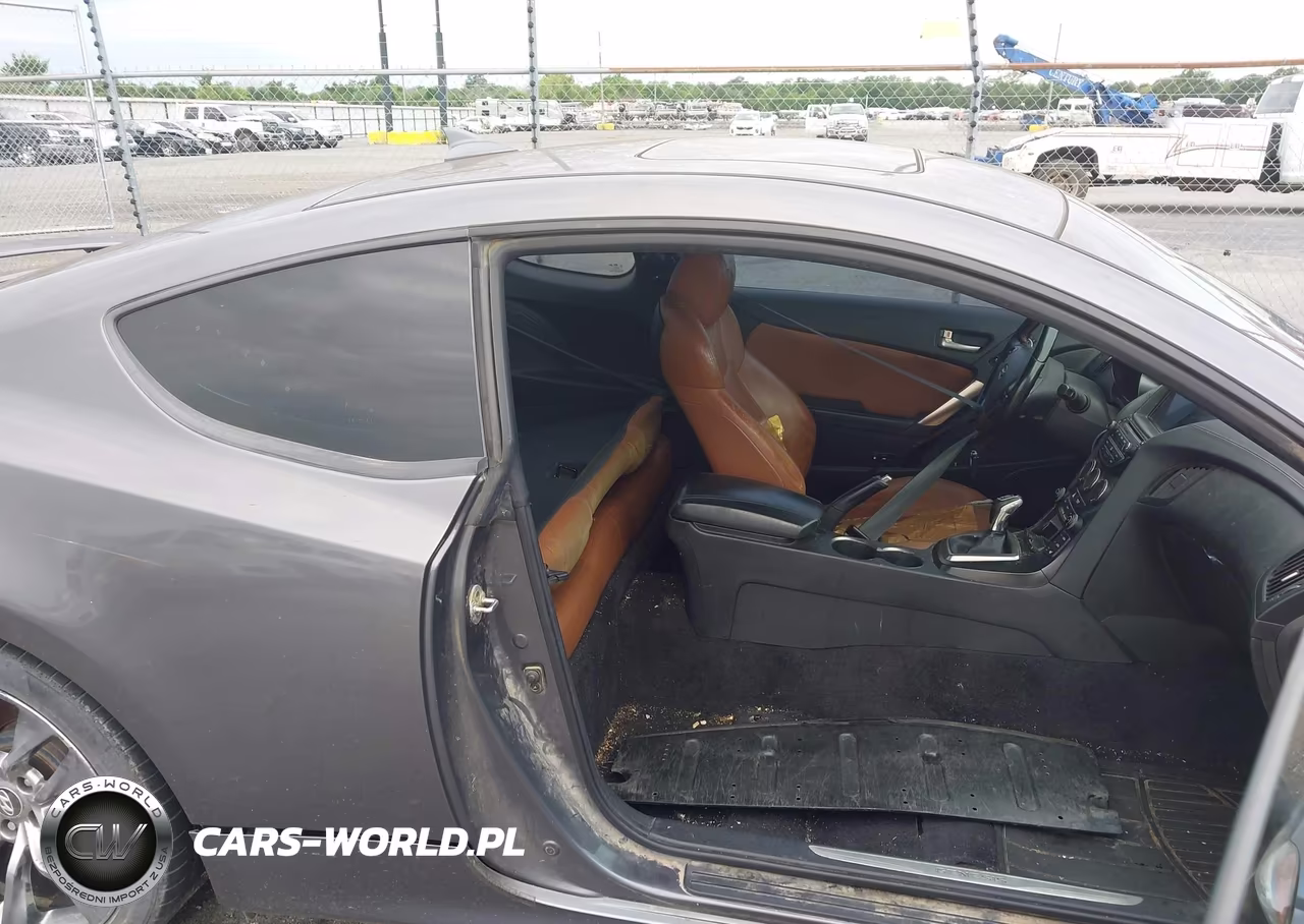2016 Hyundai Genesis 3.8 Ultimate VIN:KMHHU6KJ6GU132825 - 8