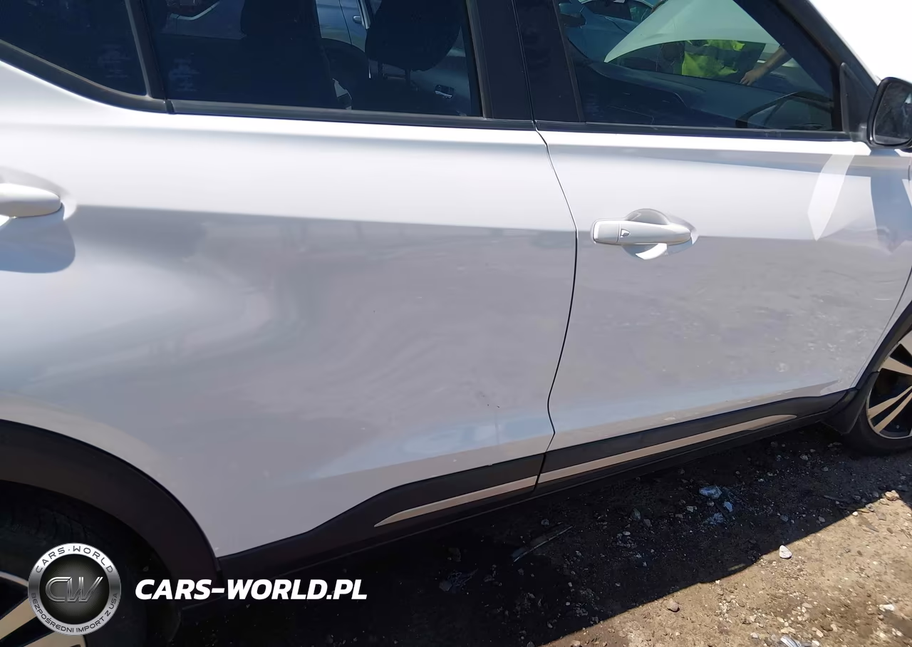 2018 Nissan Kicks Sr VIN:3N1CP5CUXJL543108 - 6