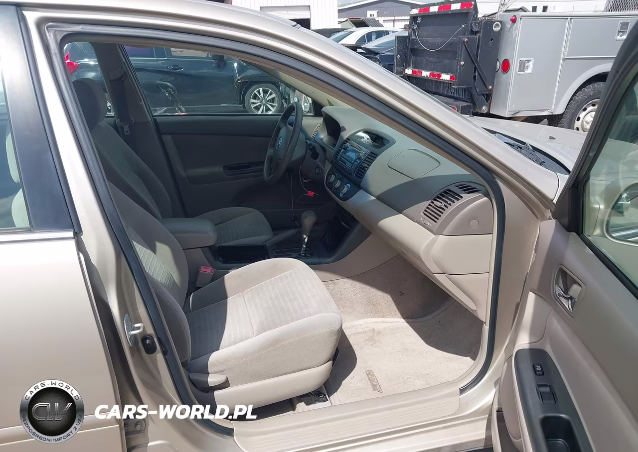 2005 Toyota Camry Le VIN:4T1BE32K65U036118 - 5
