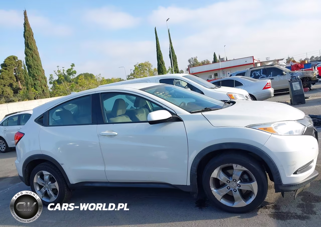 2018 Honda Hr-V Lx VIN:3CZRU5H34JM712690 - 13
