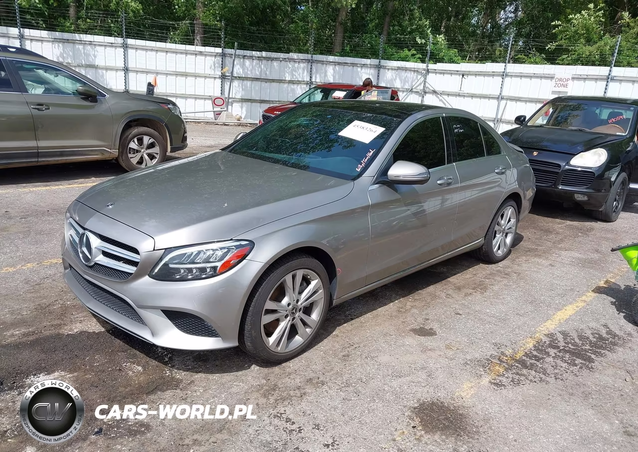 2019 Mercedes-Benz C 300 4Matic VIN:55SWF8EB6KU304664 - 2