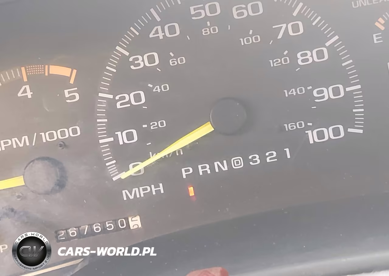 1995 Chevrolet Tahoe K1500 VIN:3GNEK18K0SG119796 - 6
