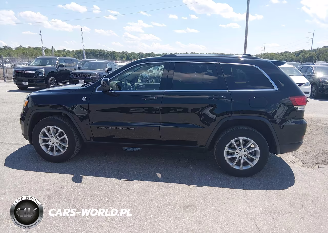 2021 Jeep Grand Cherokee Laredo E 4X4 VIN:1C4RJFAG2MC793647 - 18